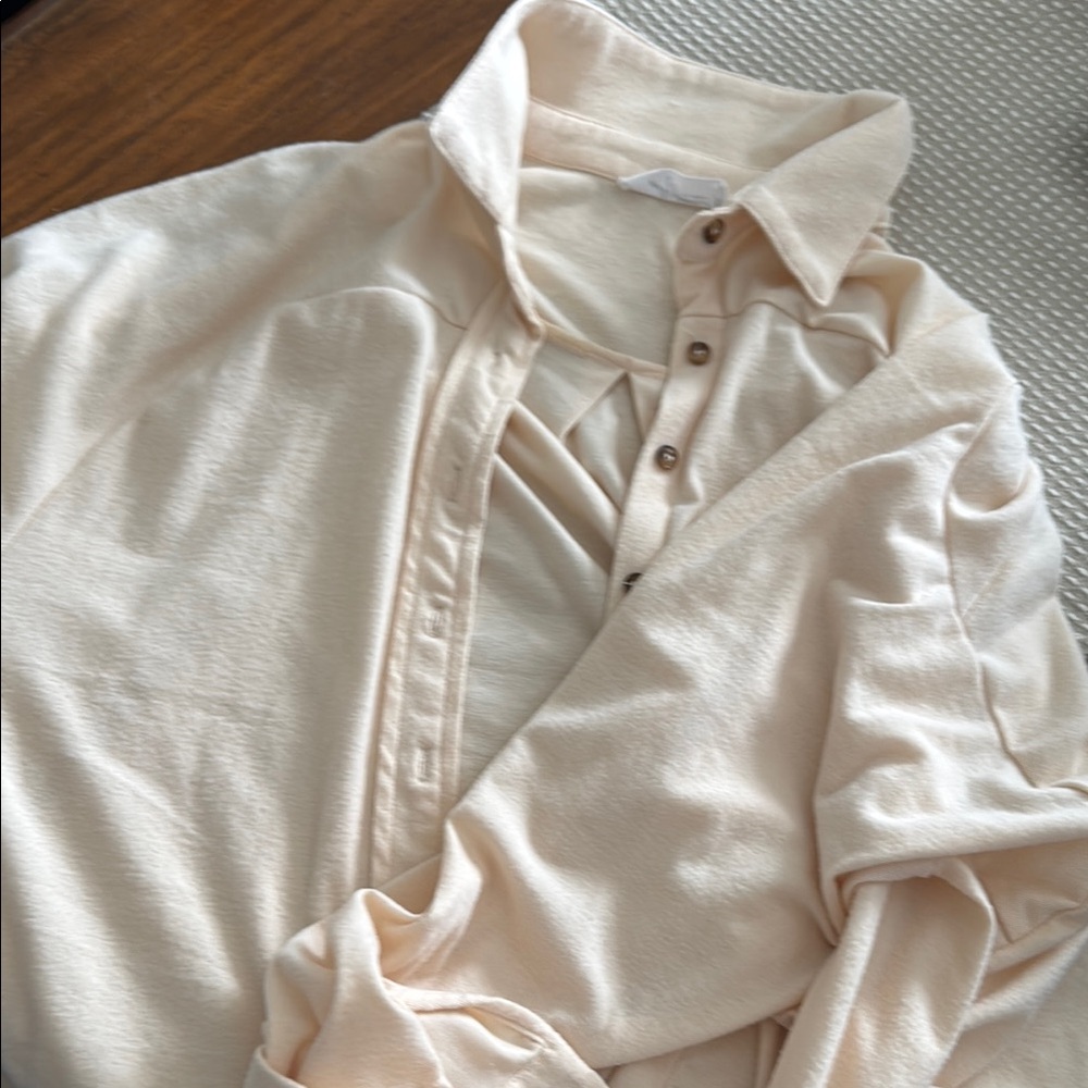 CJLA Woman’s top
